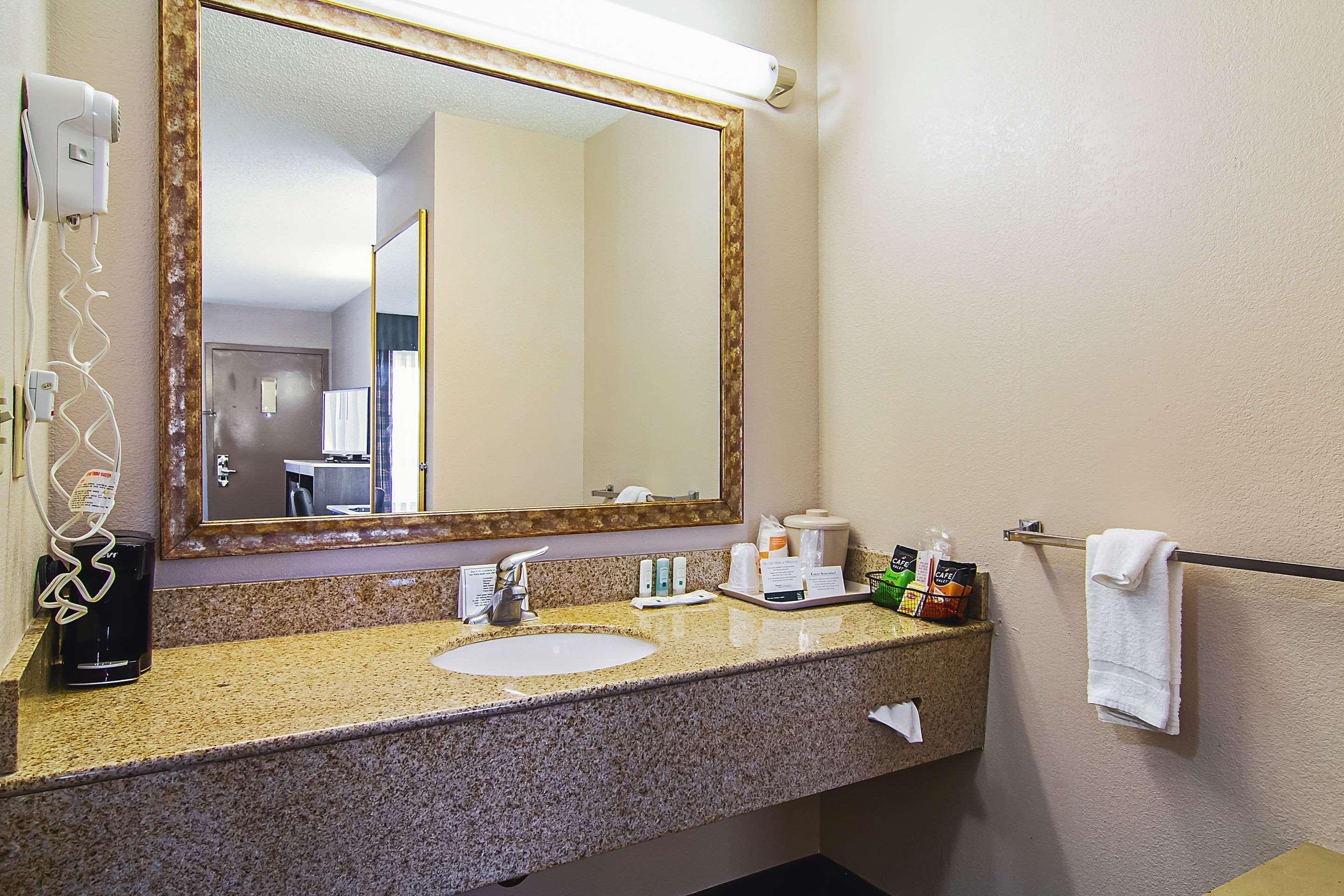Quality Inn Savannah I-95 Εξωτερικό φωτογραφία